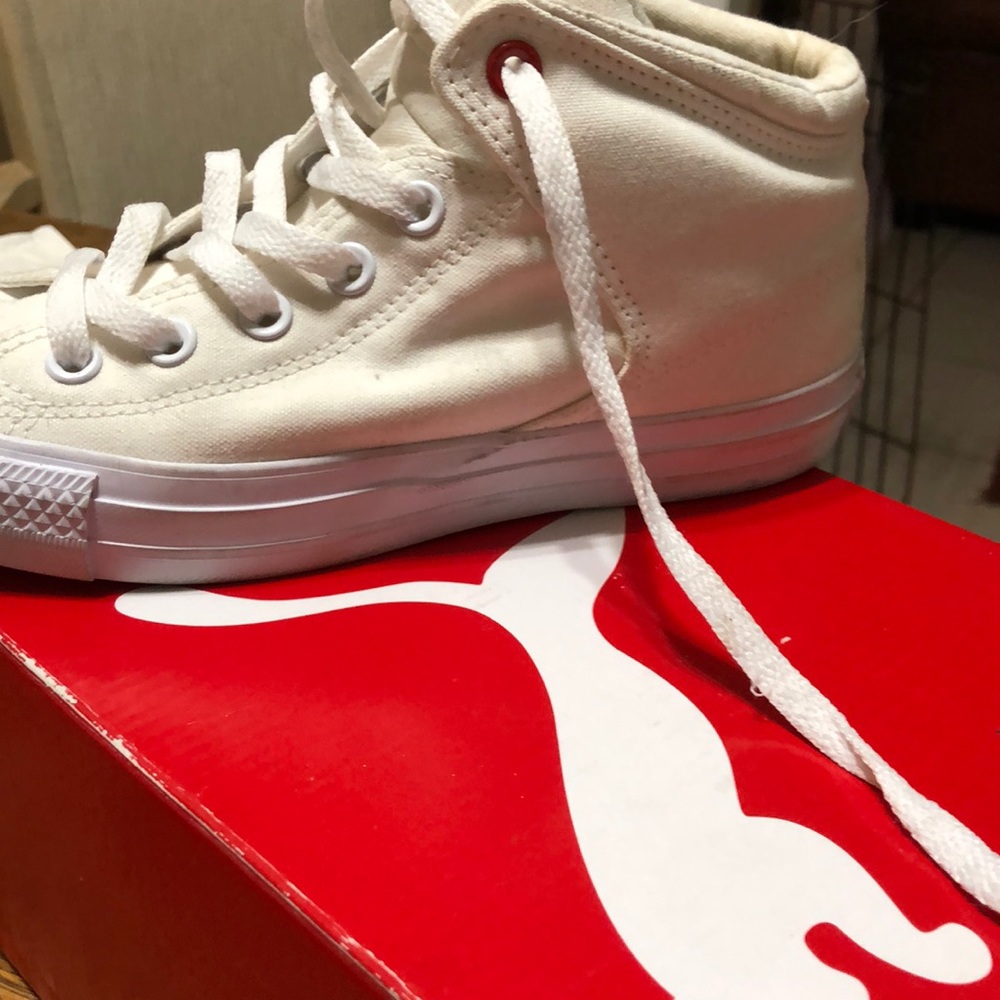 Vintage Women’s  All Star Converse